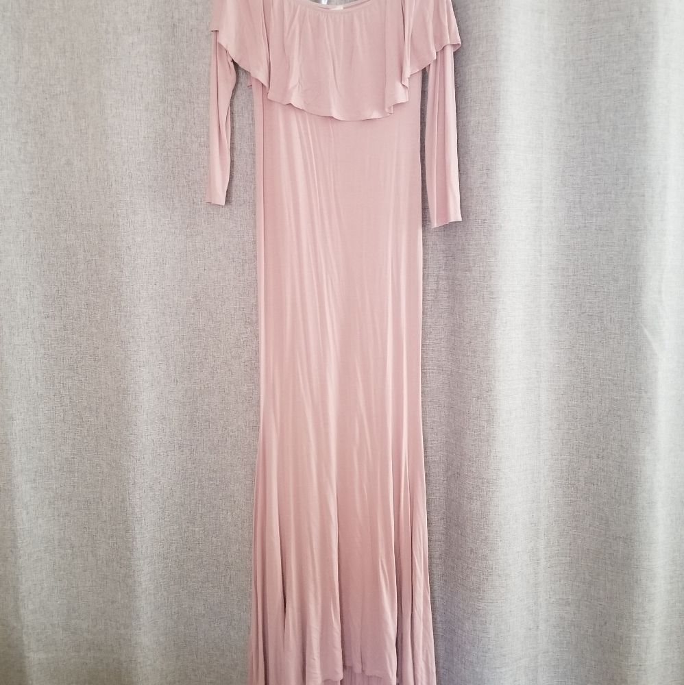 Maternity gown